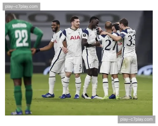 托特纳姆热刺球场安装全欧洲最大LED屏,为2027年欧冠决赛做准备 托特纳姆热刺球场安装全欧洲最大LED屏,为2027年欧冠决赛做准备