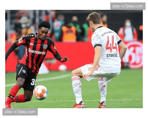 德甲欧战区竞争激烈，勒沃库森与霍芬海姆分差仅1分