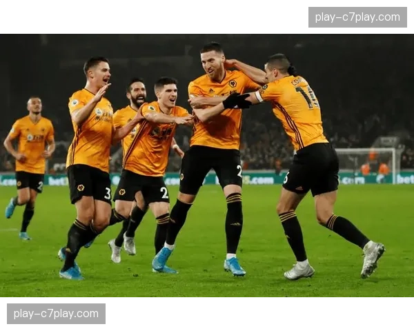 伍尔弗汉普顿vs托特纳姆热刺：狼队主场能否阻击热刺争四步伐